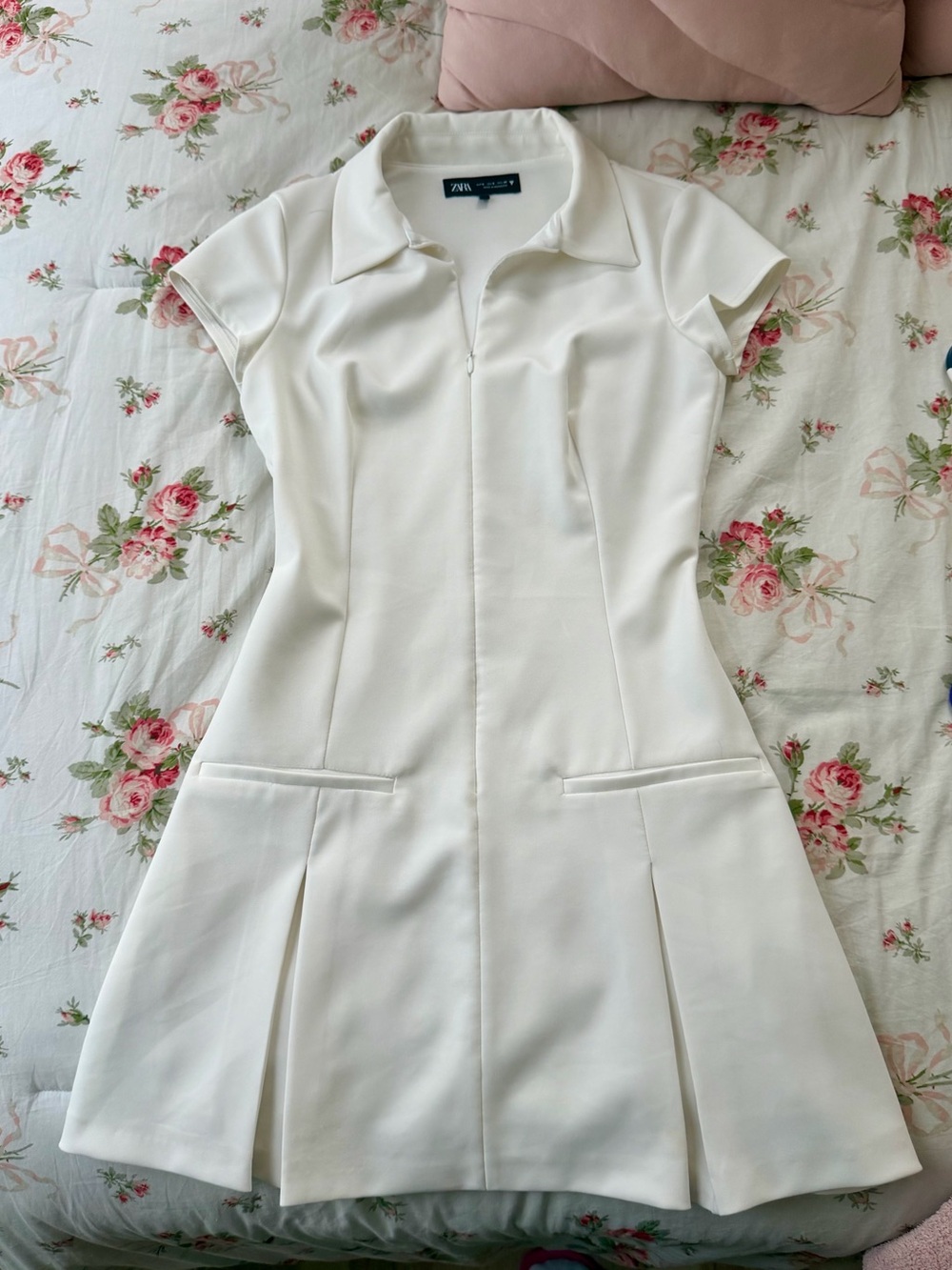 Zara White Preppy Golf/Tennis Style Dress with Pleated Skirt